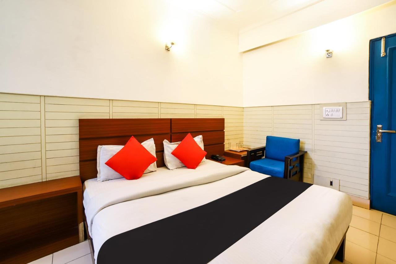 Capital O 48354 The Nest Nowe Delhi Zewnętrze zdjęcie
